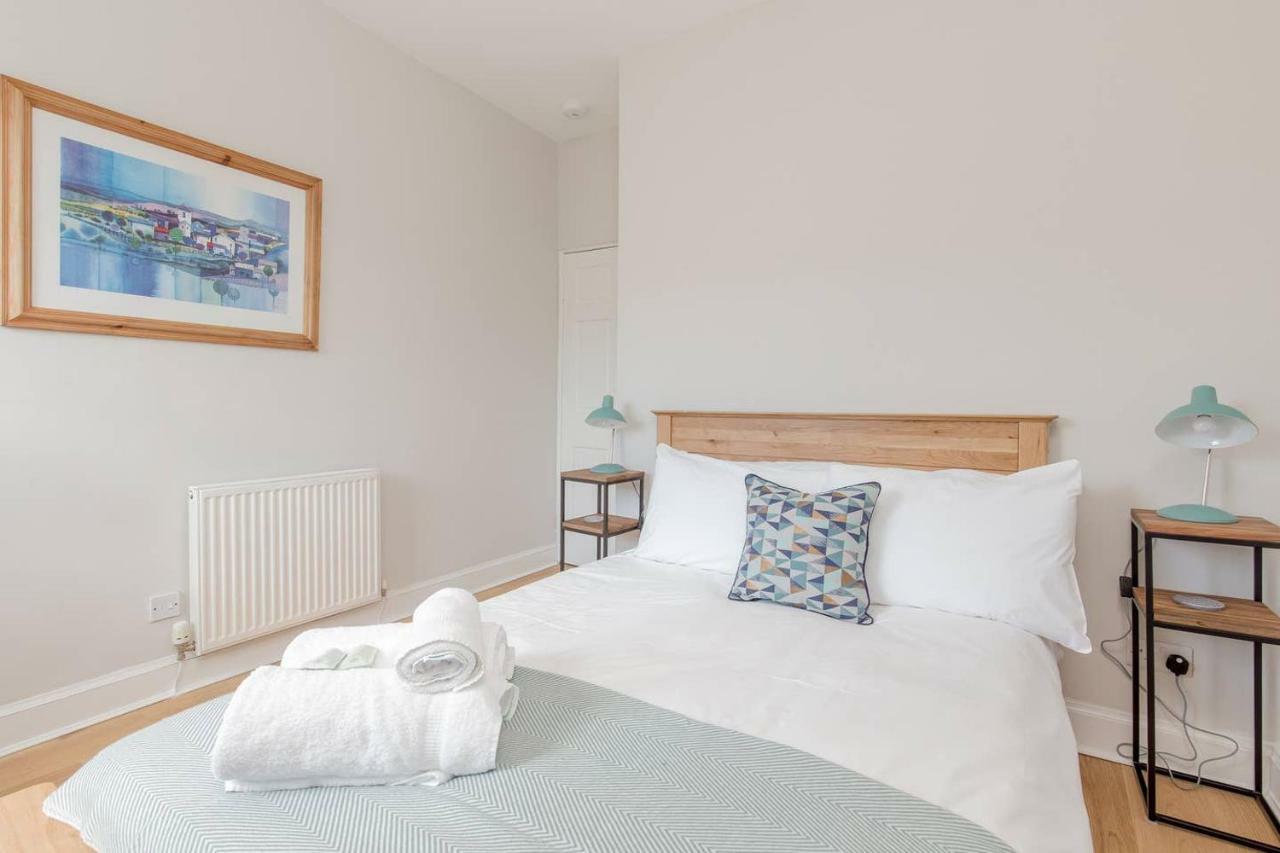 Altido Elegant Georgian 2-bedrm Apt In Heart Of Old Town Appartement
