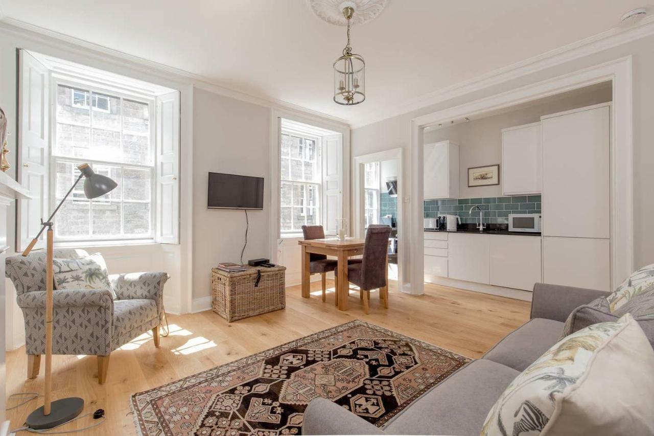 Altido Elegant Georgian 2-bedrm Apt In Heart Of Old Town Édimbourg